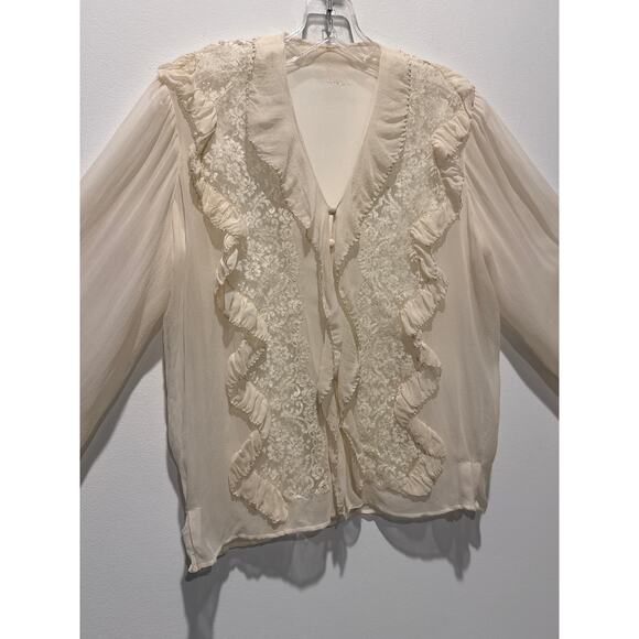 Unlabeled Vintage Cream Chiffon Lace Ruffle Blouse with Double Cuffs medium - Picture 12 of 15